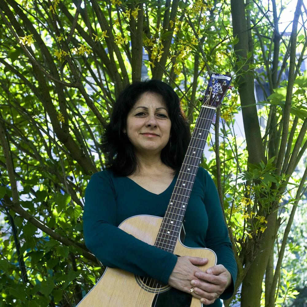 Tish Hinojosa